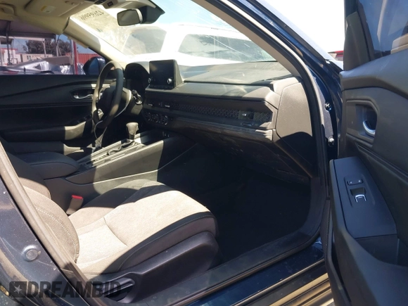 2024 Honda Accord EX with VIN 1HGCY1F3XRA089582, listed as a IAAI auction lot 42695996 with 2,618 mi miles and . Bid and sale history available at DreamBid. Image 5.
