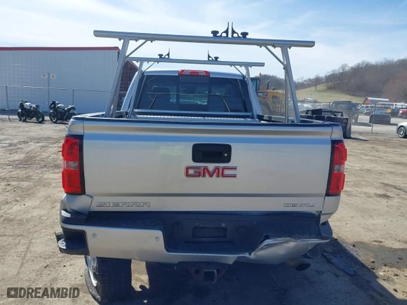 2015 GMC Sierra 2500HD Denali with VIN 1GT120EG3FF135791, listed as a IAAI auction lot 41854102 with 93,186 mi miles. Bid and sale history available at carsss.com. Image 16.