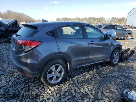 2022 Honda HR-V LX with VIN 3CZRU6H36NM717885, listed as a Copart auction lot 42835445 with 0 mi miles and Salvage Title. Bid and sale history available at carsss.com. Image 3.