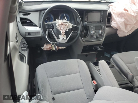 2020 Toyota Sienna LE Auto Access Seat with VIN 5TDKZ3DC6LS059981, listed as a Copart auction lot 45213775 with 65,668 mi miles and Salvage Title. Bid and sale history available at DreamBid. Image 8.