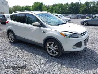 2013 Ford Escape Titanium с VIN 1FMCU9J9XDUA10838, выставлен на аукционе IAAI как лот 42702521 с пробегом 86 815 миль миль и . История ставок и продаж доступна на DreamBid. Изображение 1.