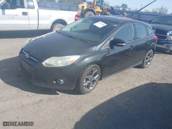2013 Ford Focus SE with VIN 1FADP3K29DL236993, listed as a IAAI auction lot 41922706 with 162,268 mi miles. Bid and sale history available at carsss.com. Image 2.