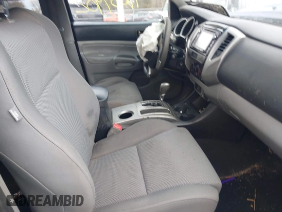 2014 Toyota Tacoma with VIN 3TMLU4EN0EM147243, listed as a IAAI auction lot 41684902 with 308,167 mi miles. Bid and sale history available at carsss.com. Image 5.
