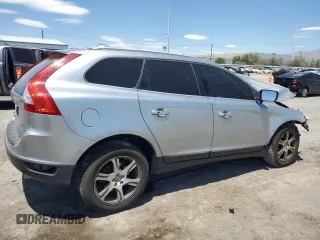 2013 Volvo XC60 T6 with VIN YV4902DZ2D2370112, listed as a Copart auction lot 64323455 with 118,714 mi miles and Salvage title. Bid and sale history available at DreamBid. Image 3.