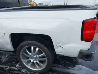 2015 Chevrolet Silverado 1500 LTZ with VIN 3GCUKSEC8FG164515, listed as a IAAI auction lot 40711690 with 91,440 mi miles. Bid and sale history available at carsss.com. Image 17.