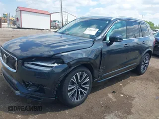 2022 Volvo XC90 Momentum z VIN YV4A22PK2N1782723, wystawiony jako IAAI lot #42200122 z przebiegiem 26 528 mil mil oraz . Historia ofert i sprzedaży dostępna na DreamBid. Obrazek 2.