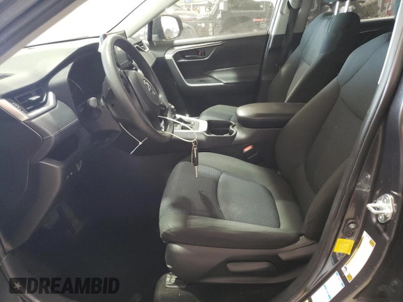 2019 Toyota RAV4 LE with VIN JTMG1RFV3KJ007024, listed as a Copart auction lot 53364185 with 92,591 mi miles and Salvage Title. Bid and sale history available at carsss.com. Image 7.
