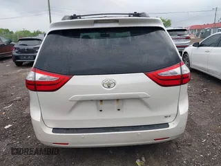 2017 Toyota Sienna XLE Auto Access Seat with VIN 5TDYZ3DC5HS881818, listed as a IAAI auction lot 42122771 with 101,982 mi miles and . Bid and sale history available at DreamBid. Image 16.
