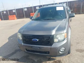 2011 Ford Escape XLT with VIN 1FMCU9D78BKC39019, listed as a IAAI auction lot 41903813 with 226,401 mi miles. Bid and sale history available at carsss.com. Image 12.