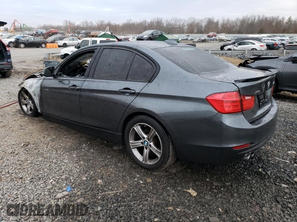 2015 BMW 3 Series 328i xDrive с VIN WBA3B5G5XFNS17490, выставлен на аукционе Copart как лот 83467444 с пробегом Не указан миль и Списание • Salvage title. История ставок и продаж доступна на DreamBid. Изображение 2.