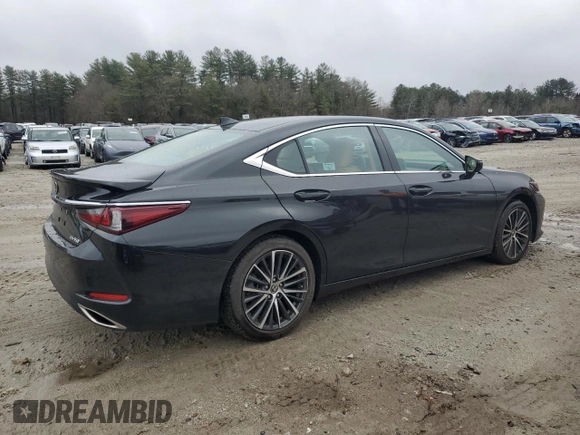 2022 Lexus ES 350 z VIN 58ADZ1B13NU136758, wystawiony jako Copart lot #46371665 z przebiegiem 7704 mil mil oraz Szkody całkowita. Historia ofert i sprzedaży dostępna na DreamBid. Obrazek 3.