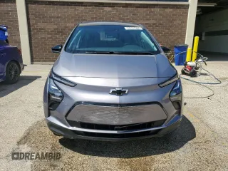 2023 Chevrolet Bolt EV 2LT z VIN 1G1FX6S03P4191947, wystawiony jako Copart lot #55965675 z przebiegiem 28 450 mil mil oraz Nie do naprawy. Historia ofert i sprzedaży dostępna na DreamBid. Obrazek 5.