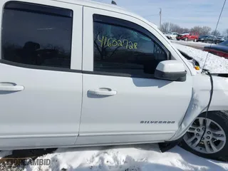 2018 Chevrolet Silverado 1500 LT with VIN 1GCVKREC7JZ173079, listed as a IAAI auction lot 41602728 with 147,685 mi miles. Bid and sale history available at carsss.com. Image 13.