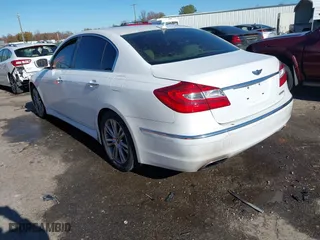 2014 Hyundai Genesis 3.8L with VIN KMHGC4DD7EU259381, listed as a IAAI auction lot 40799986 with 116,850 mi miles. Bid and sale history available at carsss.com. Image 3.