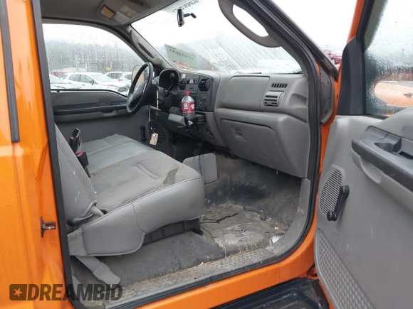 2007 Ford F-250 with VIN 1FDNF21557EA12597, listed as a IAAI auction lot 41454655 with 51,917 mi miles and . Bid and sale history available at DreamBid. Image 5.