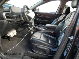 2023 Kia Telluride LX with VIN 5XYP24GC2PG383282, listed as a Copart auction lot 80385864 with 39,272 mi miles and Non repairable. Bid and sale history available at DreamBid. Image 7.