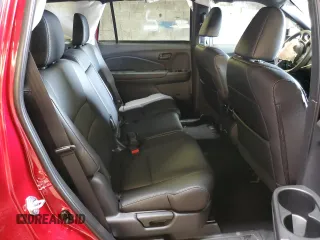 2025 Honda Passport EX-L z VIN 5FNYF8H50SB005008, wystawiony jako Copart lot #47704815 z przebiegiem Nie podano mil oraz Szkody całkowita. Historia ofert i sprzedaży dostępna na DreamBid. Obrazek 11.