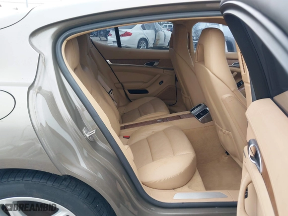 2011 Porsche Panamera with VIN WP0AA2A74BL013621, listed as a IAAI auction lot 41865590 with 1 mi miles. Bid and sale history available at carsss.com. Image 8.