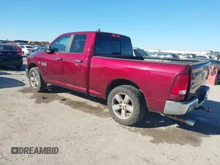 2017 Ram 1500 Outdoorsman z VIN 1C6RR7GT1HS677099, wystawiony jako IAAI lot #41796138 z przebiegiem 144 732 mil mil oraz . Historia ofert i sprzedaży dostępna na DreamBid. Obrazek 3.