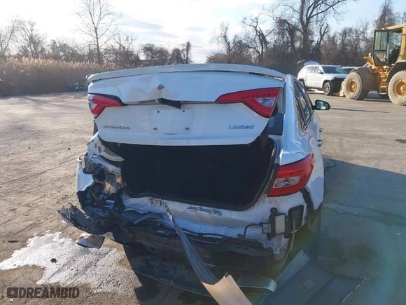 2015 Hyundai Sonata 2.4L Sport with VIN 5NPE34AF7FH040546, listed as a IAAI auction lot 41727185 with 56,294 mi miles. Bid and sale history available at carsss.com. Image 16.