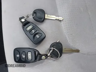 2009 Kia Spectra EX z VIN KNAFE221595599729, wystawiony jako IAAI lot #42453663 z przebiegiem 84 044 mil mil oraz . Historia ofert i sprzedaży dostępna na DreamBid. Obrazek 11.