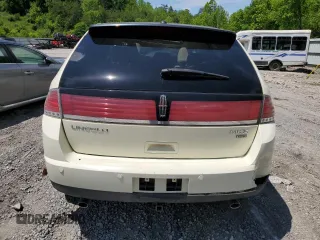 2008 Lincoln MKX z VIN 2LMDU88C28BJ09217, wystawiony jako Copart lot #56649345 z przebiegiem 179 870 mil mil oraz Szkoda całkowita • Salvage title. Historia ofert i sprzedaży dostępna na DreamBid. Obrazek 6.