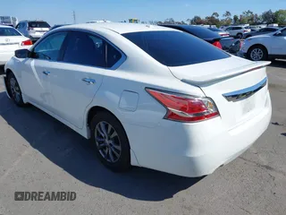 2015 Nissan Altima S with VIN 1N4AL3AP2FC462274, listed as a IAAI auction lot 41980161 with 93,388 mi miles and . Bid and sale history available at DreamBid. Image 3.