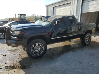 2006 Chevrolet Silverado 1500 LT2 with VIN 1GCEK19B66Z194709, listed as a Copart auction lot 50185675 with 0 mi miles and Salvage Title. Bid and sale history available at carsss.com. Image 1.
