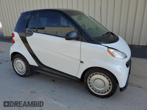 2015 Smart fortwo Passion with VIN WMEEJ3BA9FK806363, listed as a Copart auction lot 75024994 with 84,716 mi miles and Clean Title. Bid and sale history available at carsss.com. Image 4.
