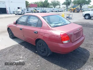 2002 Hyundai Elantra GLS z VIN KMHDN45D22U338304, wystawiony jako IAAI lot #42479874 z przebiegiem 174 441 mil mil oraz . Historia ofert i sprzedaży dostępna na DreamBid. Obrazek 3.