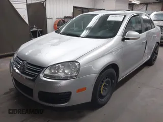 2009 Volkswagen Jetta Sedan SE with VIN 3VWRM71K09M033754, listed as a IAAI auction lot 41949678 with 198,344 mi miles. Bid and sale history available at carsss.com. Image 17.