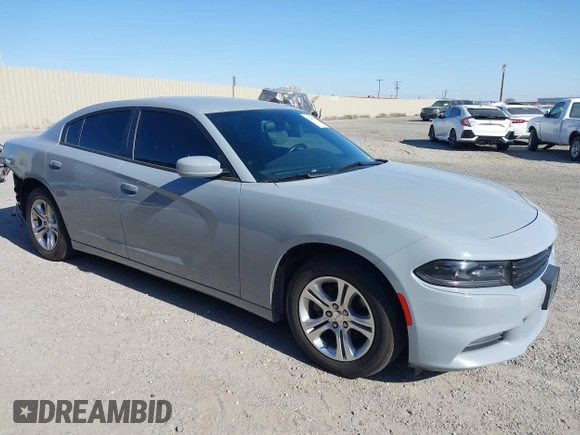 2020 Dodge Charger SXT z VIN 2C3CDXBG5LH194484, wystawiony jako IAAI lot #42121474 z przebiegiem 82 897 mil mil oraz . Historia ofert i sprzedaży dostępna na DreamBid. Obrazek 1.