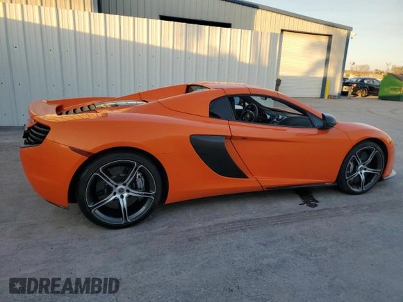 2016 McLaren 650S z VIN SBM11FAA8GW005859, wystawiony jako Copart lot #83104094 z przebiegiem Nie podano mil oraz Nie do naprawy. Historia ofert i sprzedaży dostępna na DreamBid. Obrazek 3.
