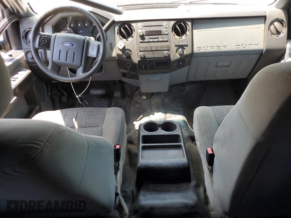 2013 Ford F-250 XL with VIN 1FT7W2B62DEB41705, listed as a Copart auction lot 62207935 with 397,956 mi miles and Salvage title. Bid and sale history available at DreamBid. Image 8.