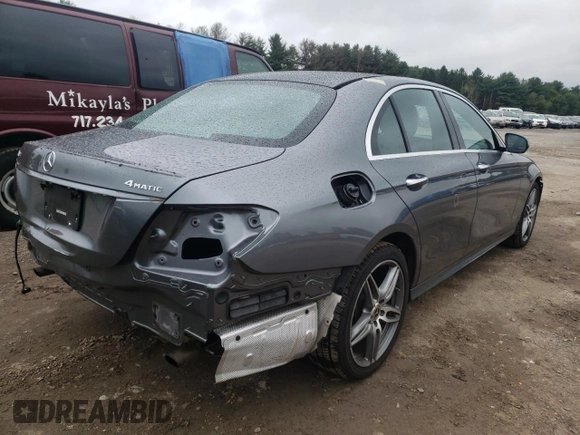 2019 Mercedes-Benz E-Class E 300 with VIN WDDZF4KB7KA631407, listed as a Copart auction lot 57338172 with 31,343 mi miles. Bid and sale history available at carsss.com. Image 4.