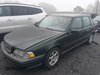 1998 Volvo S70 z VIN YV1LS5574W3526725, wystawiony jako IAAI lot #40676024 z przebiegiem 241 558 mil mil oraz . Historia ofert i sprzedaży dostępna na DreamBid. Obrazek 2.