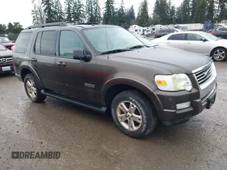 2008 Ford Explorer XLT with VIN 1FMEU73E08UA03586, listed as a IAAI auction lot 41872966 with 145,411 mi miles. Bid and sale history available at carsss.com. Image 1.
