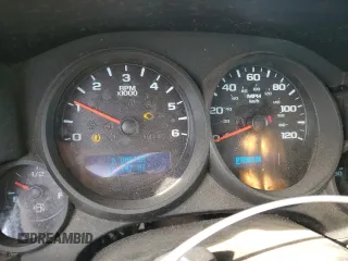 2010 GMC Sierra 1500 with VIN 1GTSKTE38AZ236366, listed as a Copart auction lot 49142155 with 199,147 mi miles and Salvage Title. Bid and sale history available at DreamBid. Image 9.