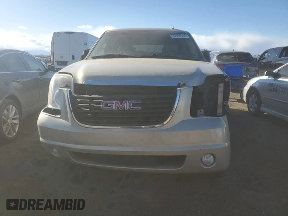 2008 GMC Yukon SLT w/4SB with VIN 1GKFC130X8R182451, listed as a Copart auction lot 42190945 with 252,407 mi miles and Non Repairable. Bid and sale history available at carsss.com. Image 5.