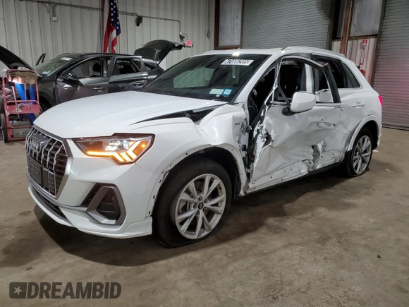 2023 Audi Q3 S line Premium z VIN WA1DECF35P1103144, wystawiony jako Copart lot #47406205 z przebiegiem 41 088 mil mil oraz Tytuł czysty. Historia ofert i sprzedaży dostępna na DreamBid. Obrazek 1.