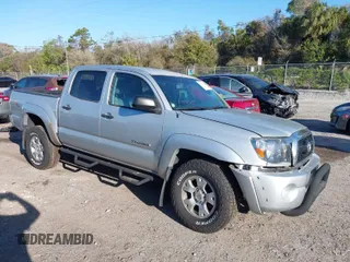 2011 Toyota Tacoma with VIN 3TMLU4EN3BM073358, listed as a IAAI auction lot 41706136 with 174,032 mi miles. Bid and sale history available at carsss.com. Image 1.