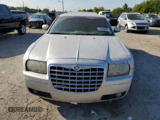 2006 Chrysler 300 Touring with VIN 2C3KK53G96H100292, listed as a Copart auction lot 69859834 with 189,678 mi miles and Clean Title. Bid and sale history available at carsss.com. Image 5.