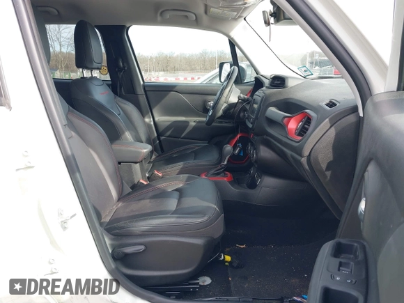 2015 Jeep Renegade Trailhawk with VIN ZACCJBCT6FPB32422, listed as a IAAI auction lot 41618410 with 42,219 mi miles and . Bid and sale history available at DreamBid. Image 5.