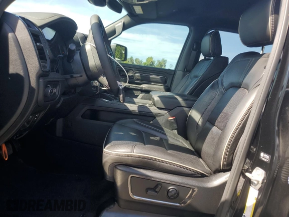 2023 Ram 1500 Limited с VIN 1C6SRFPT8PN573508, выставлен на аукционе Copart как лот 63814225 с пробегом 28 440 миль миль и На запчасти • Non repairable. История ставок и продаж доступна на DreamBid. Изображение 7.