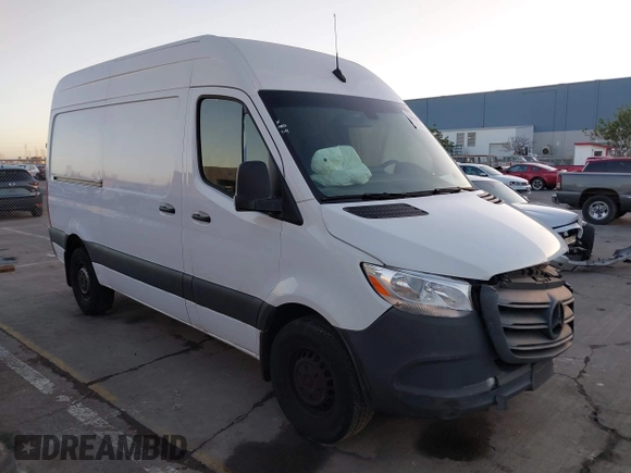 2021 Mercedes-Benz Sprinter Cargo with VIN W1Y4EBHY9MT057970, listed as a IAAI auction lot 38416320 with 32,055 mi miles and . Bid and sale history available at carsss.com. Image 1.