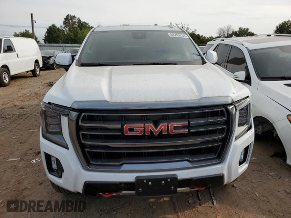 2023 GMC Yukon XL AT4 with VIN 1GKS2HKL7PR386970, listed as a Copart auction lot 68743254 with 10,799 mi miles and Clean Title. Bid and sale history available at carsss.com. Image 5.