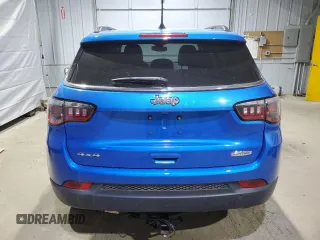 2019 Jeep Compass Latitude с VIN 3C4NJDBB0KT594099, выставлен на аукционе Copart как лот 57727035 с пробегом 38 385 миль миль и Списание • Salvage title. История ставок и продаж доступна на DreamBid. Изображение 6.