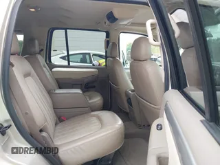 2005 Mercury Mountaineer Convenience z VIN 4M2DU66W95UJ09233, wystawiony jako IAAI lot #42460350 z przebiegiem 176 717 mil mil oraz . Historia ofert i sprzedaży dostępna na DreamBid. Obrazek 8.