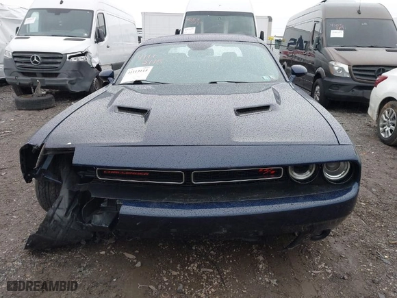2015 Dodge Challenger R/T with VIN 2C3CDZAT1FH707230, listed as a IAAI auction lot 41113115 with 88,537 mi miles. Bid and sale history available at carsss.com. Image 12.