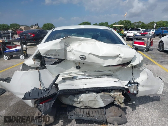 2019 Nissan Altima S with VIN 1N4BL4BV0KN322505, listed as a IAAI auction lot 42019163 with 144,039 mi miles and . Bid and sale history available at carsss.com. Image 16.